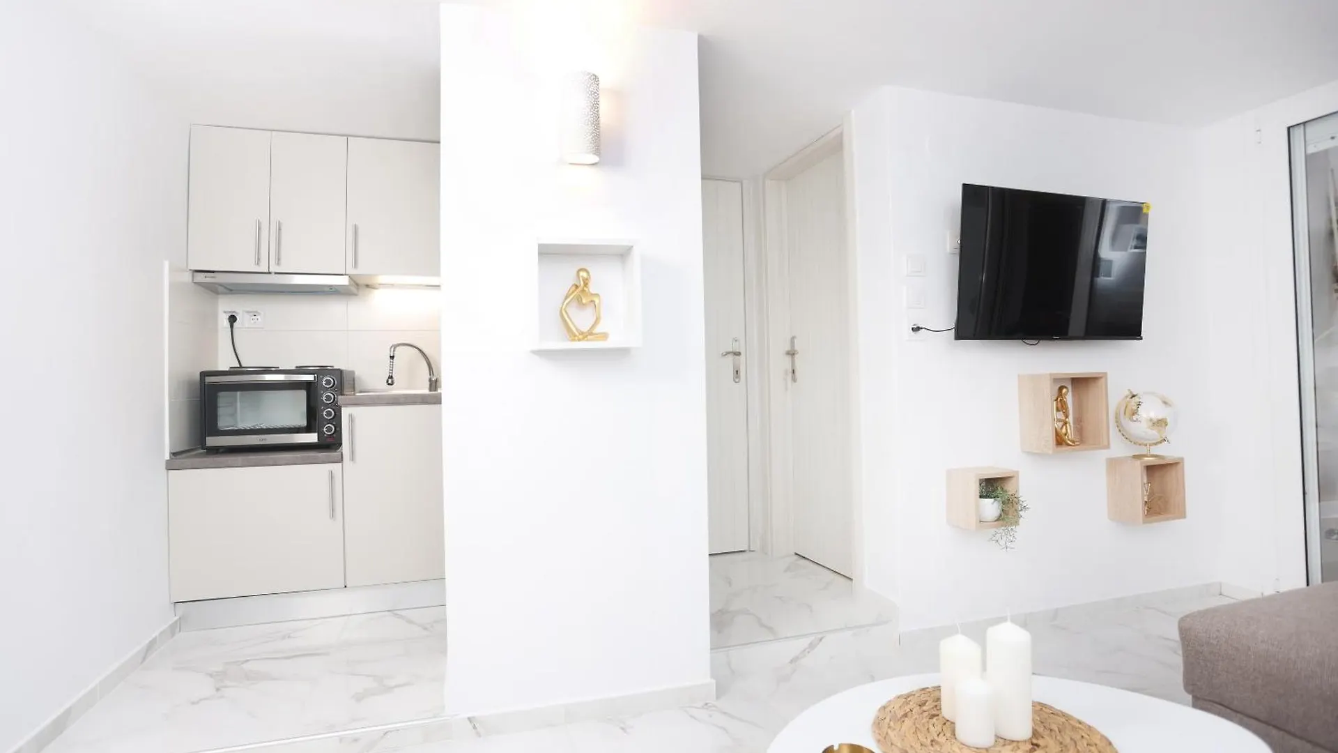 Milou 40 Downtown Apartment Tessalónica