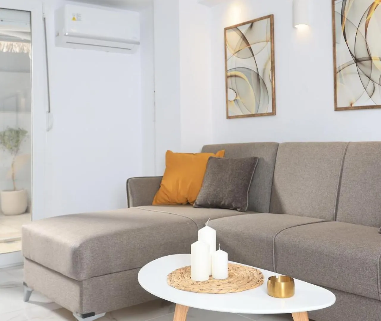 Milou 40 Downtown Apartment Tessalónica