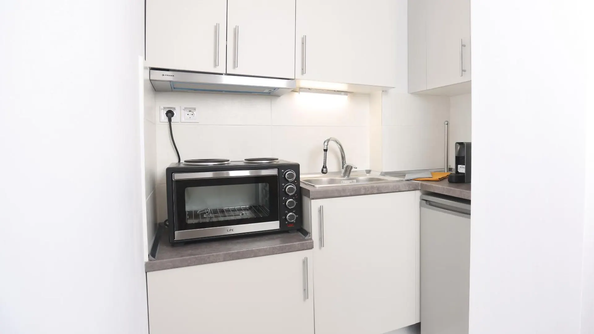 Milou 40 Downtown Apartment Tessalónica